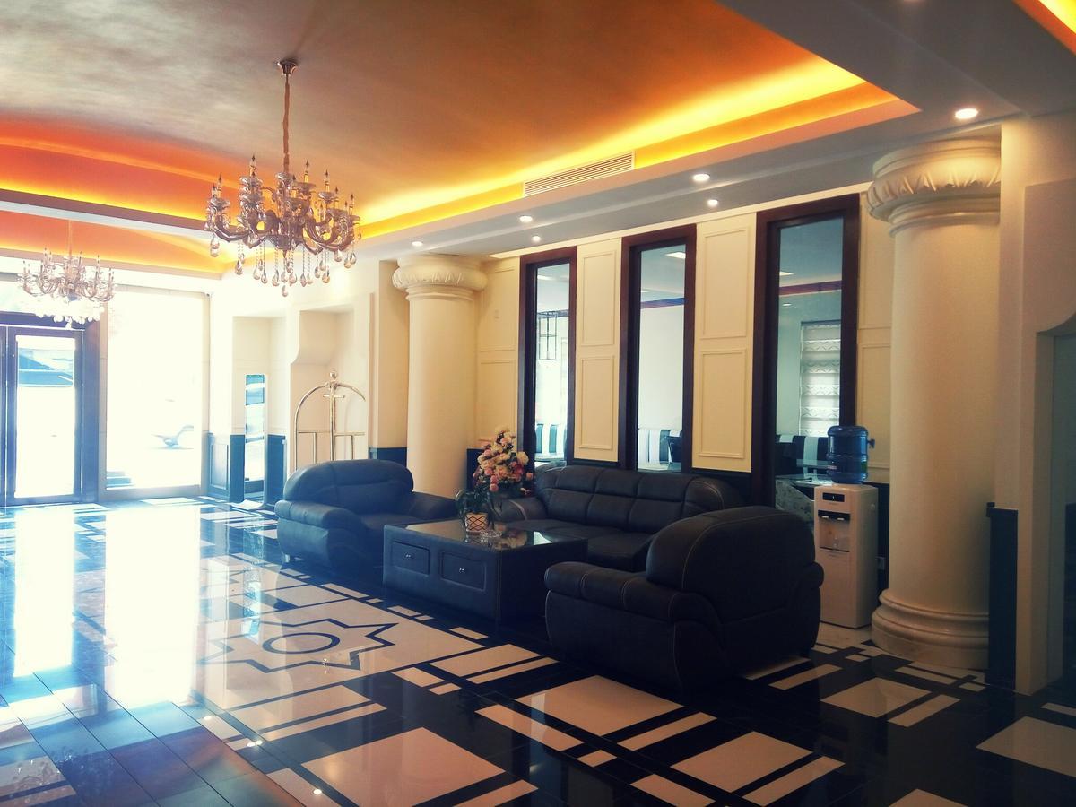 Royal Holiday Hotel Yangon Exterior photo